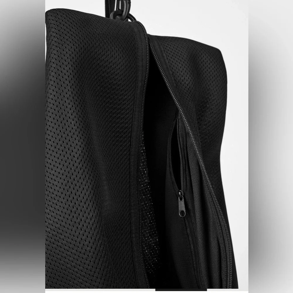 NWOT Fabletics The Functional Convertible Bag Black Backpack Crossbody